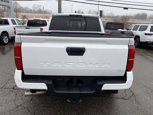 2024 Toyota Tacoma TRD Off Road