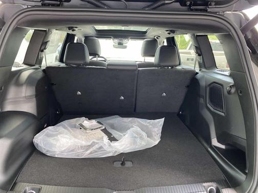 Diamond Black Crystal Pearlcoat 2026 Jeep Cherokee Limited