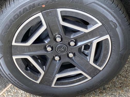 Diamond Black Crystal Pearlcoat 2026 Jeep Cherokee Limited