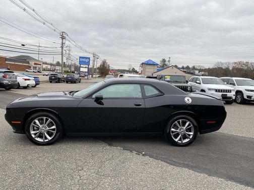 2023 Dodge Challenger SXT
