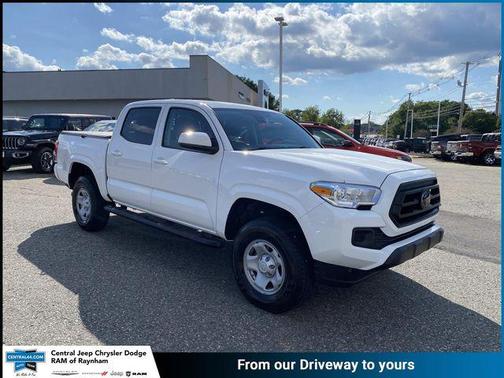 2022 Toyota Tacoma SR