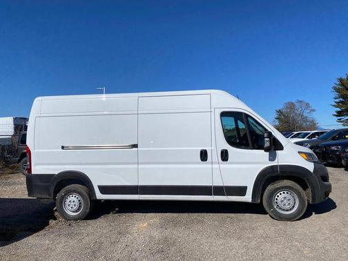 2025 RAM ProMaster 2500 Tradesman