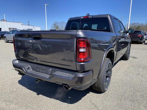 Granite Crystal Metallic Clearcoat 2026 RAM 1500 Big Horn/Lone Star