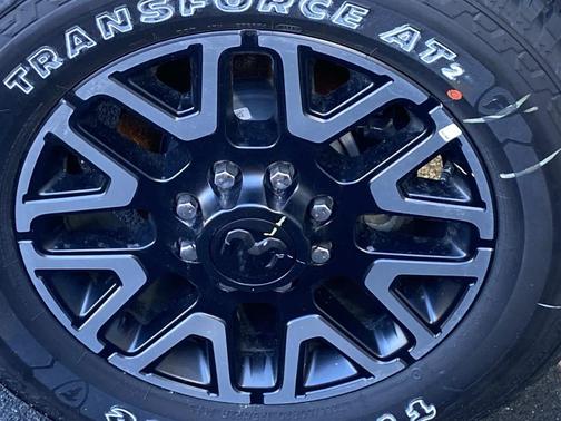 Bright White Clearcoat 2026 RAM 2500 Limited Crew Cab 4x4 6'4' Box