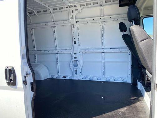 2025 RAM ProMaster 2500 Tradesman