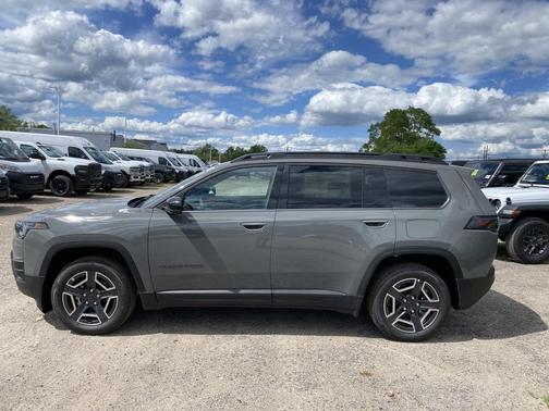 Sting-Gray Clearcoat 2026 Jeep Cherokee Limited