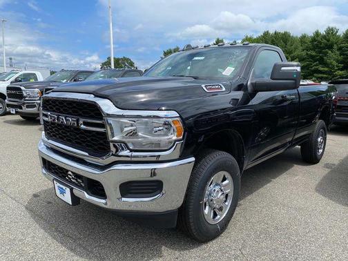 2024 RAM 2500 Tradesman Regular Cab 4x4 8' Box