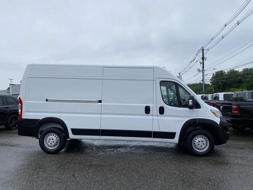 Bright White Clearcoat 2026 RAM ProMaster 2500 Tradesman