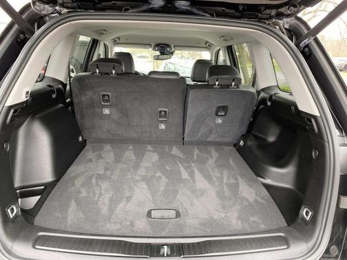 Diamond Black Crystal Pearlcoat 2023 Jeep Grand Cherokee Limited