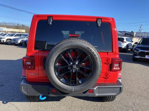 2024 Jeep Wrangler 4xe Sahara