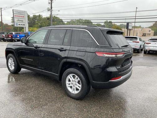 2023 Jeep Grand Cherokee Laredo