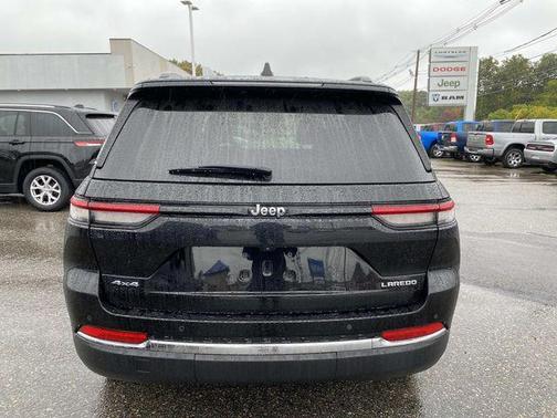 2023 Jeep Grand Cherokee Laredo