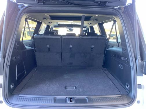 2026 Jeep Grand Wagoneer L 4x4