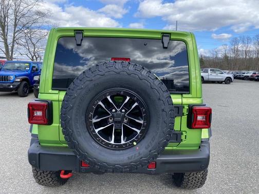 Mojito Clearcoat 2026 Jeep Wrangler Rubicon