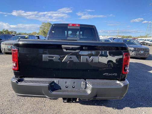 Diamond Black Crystal Pearlcoat 2027 RAM 2500 Tradesman