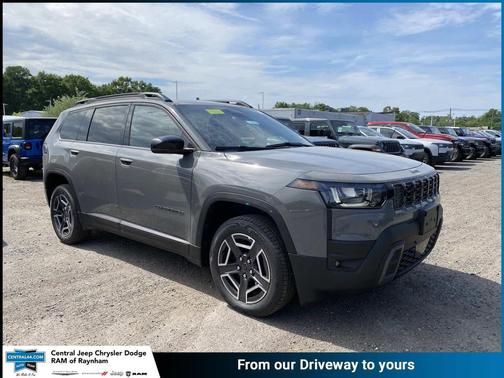 Sting-Gray Clearcoat 2026 Jeep Cherokee Limited