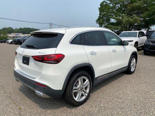 2021 Mercedes-Benz GLA 250 Base 4MATIC