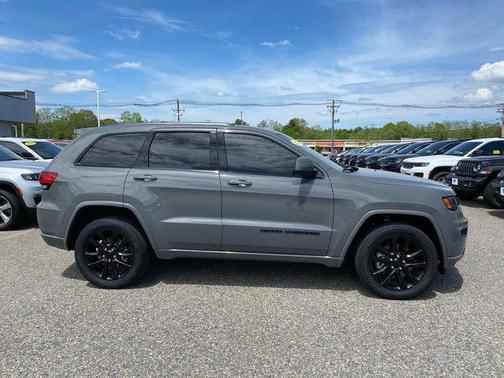 2021 Jeep Grand Cherokee Laredo