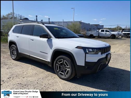 Bright White Clearcoat 2026 Jeep Cherokee Laredo 4x4