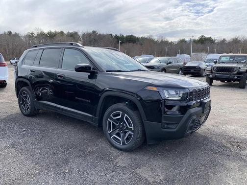 2026 Jeep Cherokee Laredo 4x4