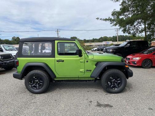 2025 Jeep Wrangler Sport
