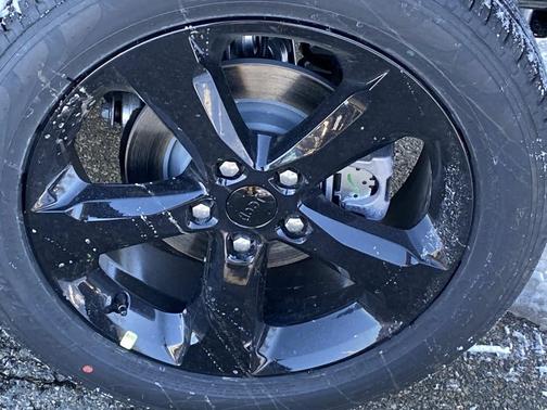 Baltic Gray Metallic Clearcoat 2026 Jeep Grand Cherokee Limited