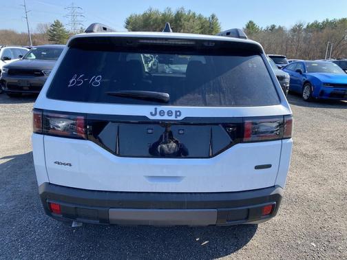 Bright White Clearcoat 2026 Jeep Cherokee Overland