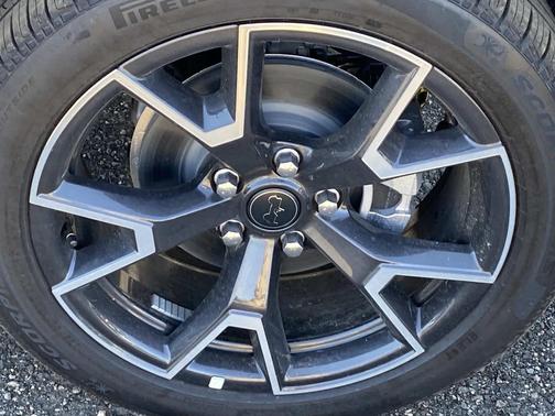 Bright White Clearcoat 2026 Jeep Cherokee Overland