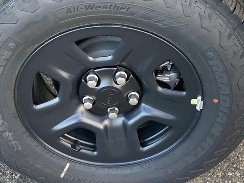 Mojito Clearcoat 2026 Jeep Wrangler Sport