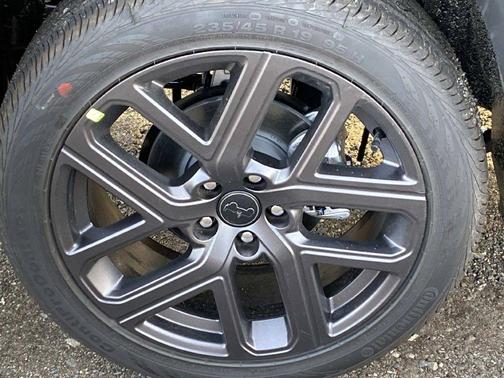 Diamond Black Crystal Pearlcoat 2026 Jeep Compass Limited