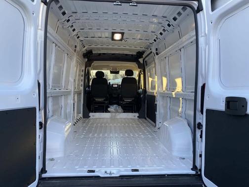 2026 RAM ProMaster 2500 Tradesman
