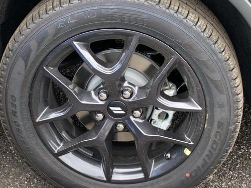 DB Black Clearcoat 2026 Dodge Durango GT Plus