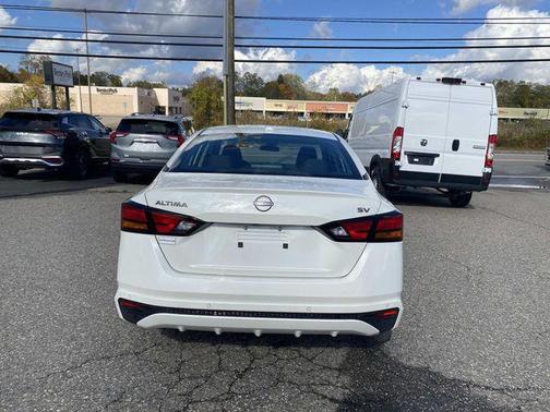 2024 Nissan Altima 2.5 SV