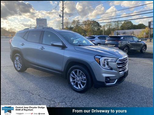 2024 GMC Terrain SLT