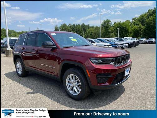 2025 Jeep Grand Cherokee Laredo