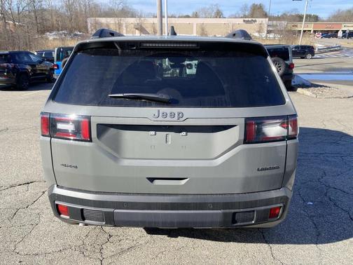 2026 Jeep Cherokee Laredo 4x4