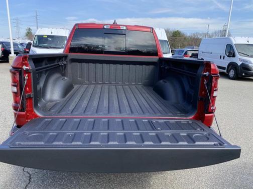 Molten Red Pearlcoat 2026 RAM 1500 Laramie