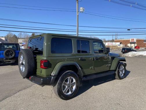 2022 Jeep Wrangler Unlimited Sahara