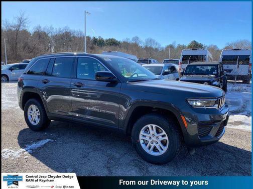 2025 Jeep Grand Cherokee Laredo