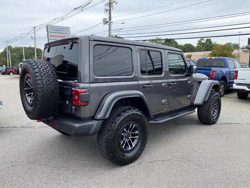 Granite Crystal Metallic Clearcoat 2026 Jeep Wrangler Rubicon