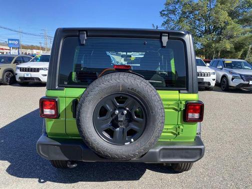 2025 Jeep Wrangler Sport