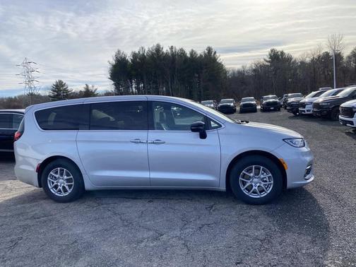 2026 Chrysler Pacifica L