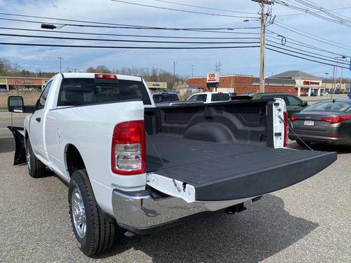2024 RAM 2500 Tradesman Regular Cab 4x4 8' Box