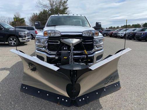 2024 RAM 2500 Tradesman Regular Cab 4x4 8' Box