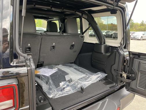 Black Clearcoat 2026 Jeep Wrangler Willys