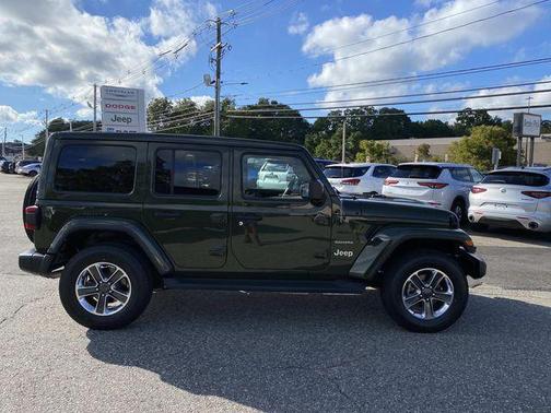 2023 Jeep Wrangler 4-Door Sahara 4x4
