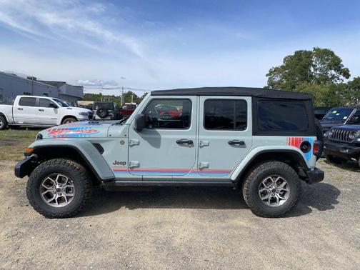 Earl Clearcoat 2026 Jeep Wrangler Sport