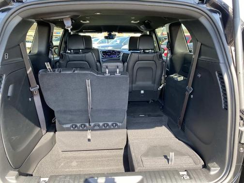 2025 Chrysler Pacifica L