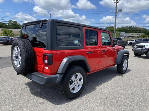 Firecracker Red Clearcoat 2022 Jeep Wrangler Unlimited Sport