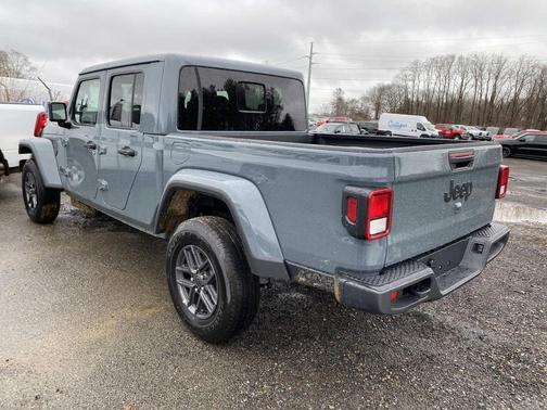 2026 Jeep Gladiator Sport S
